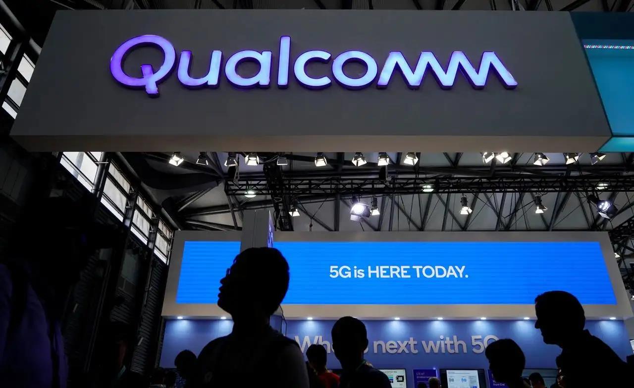 Meta と Qualcomm が VR デバイス用のカスタム チップを製造する契約を締結