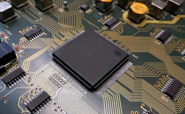 リサイクル Infineon: Wi-Fiチップ、Bluetooth LEモジュール、低消費電力Bluetooth MCU、車載レーダーセンサ